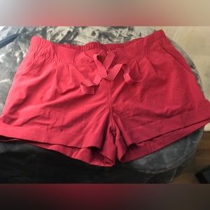 Lululemon Spring Break Away Short RED Size 12 / like new